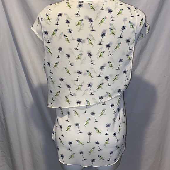 Papillon Blanc Tops - Papillon semi sheer top small
